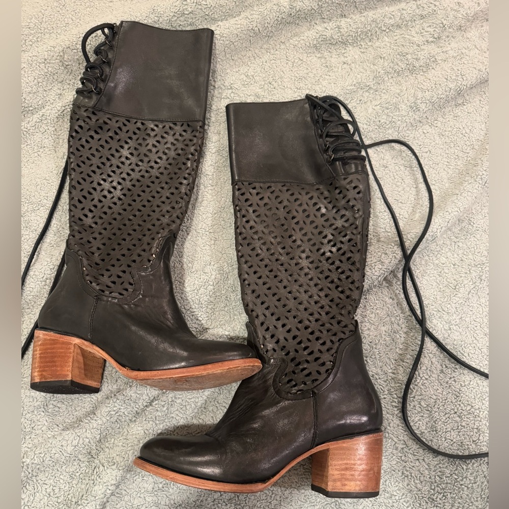 Freebird Creek Size 8 Tall Black Boots - Picture 5 of 7